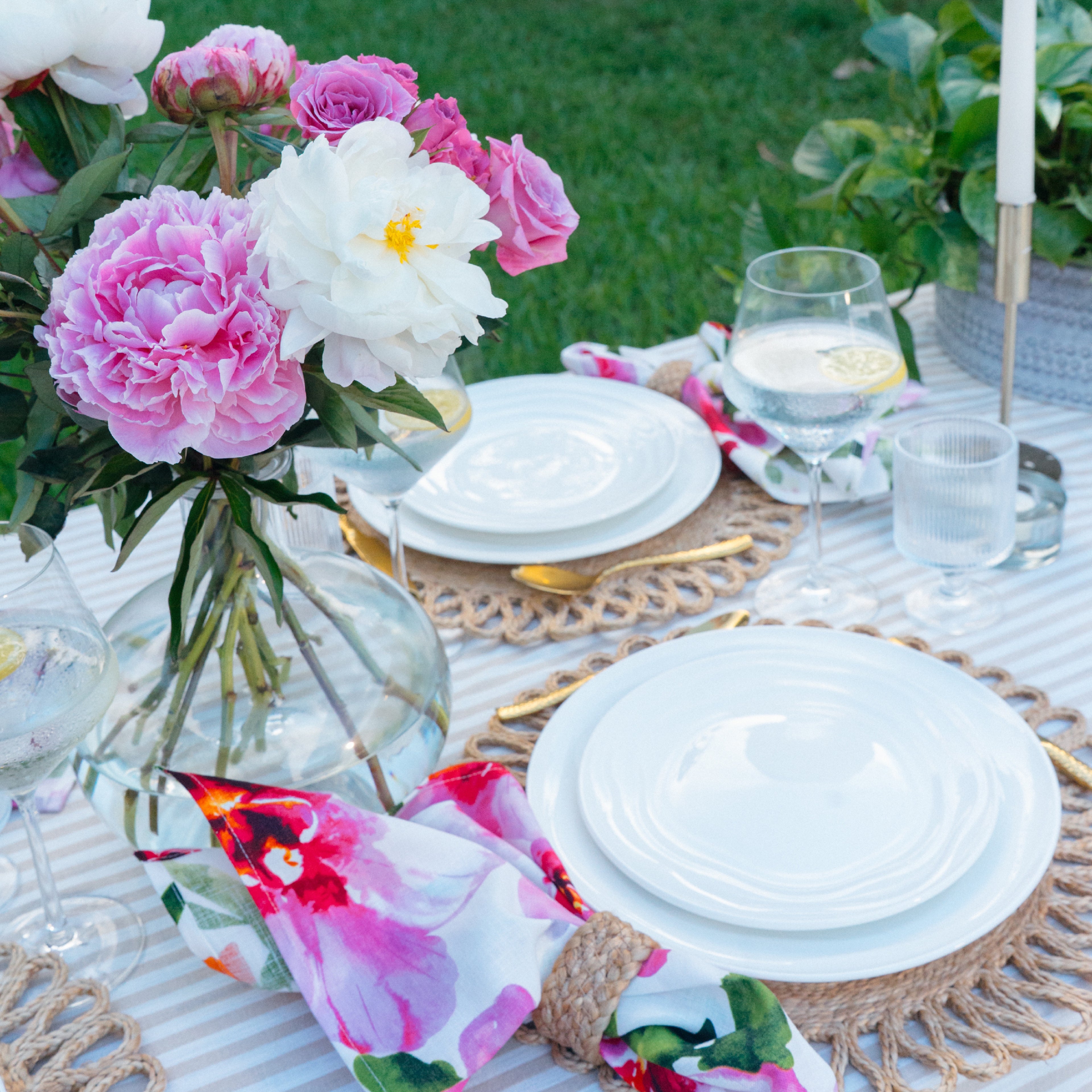 Natural Waves Porcelain Dinnerware Set – Elegant 12-Piece Set for 4 | White, Scratch-Resistant & Oven Safe | By Pots & Patterns