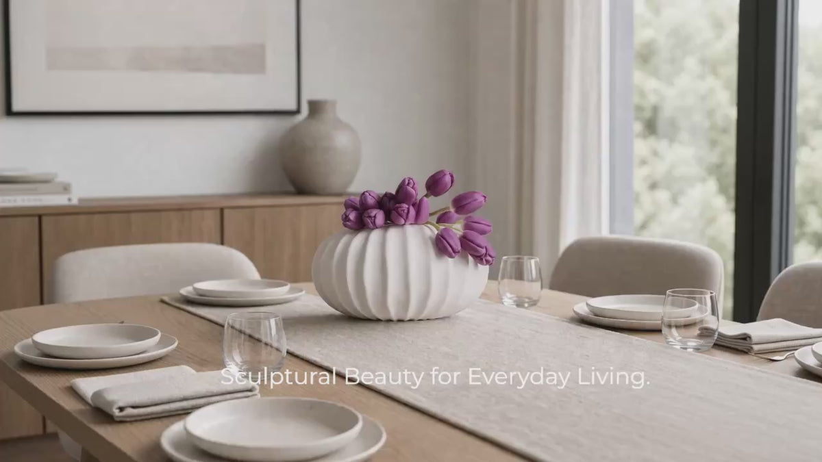 Natural Waves White Porcelain Vase – Low-Profile Dining Table Centerpiece